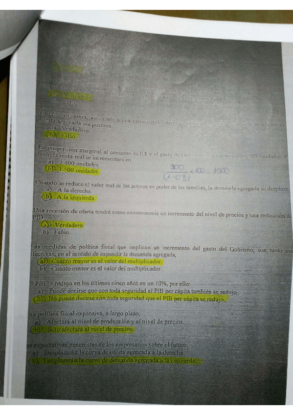 Miniatura del documento EXAMEN-INTRODUCCION-A-LA-ECONOMIA.pdf