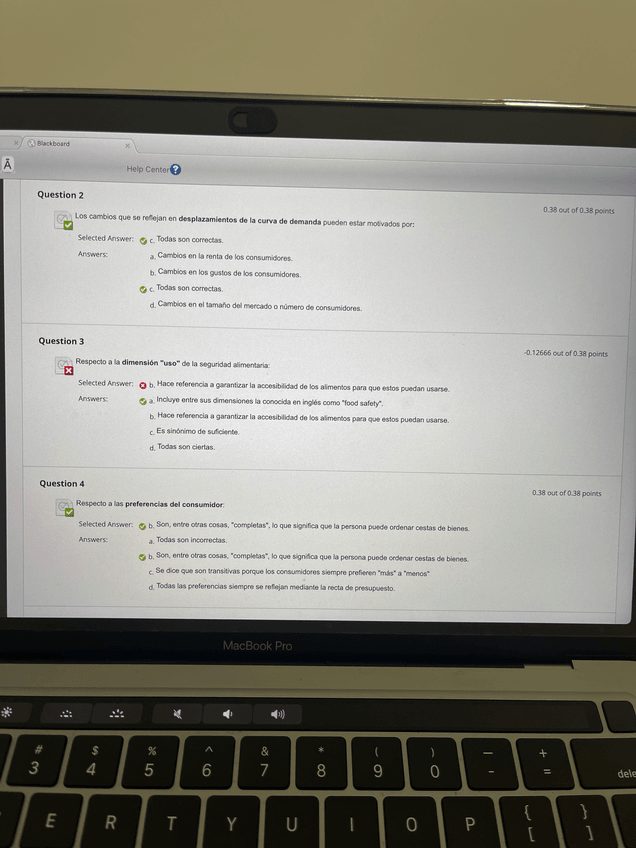 Miniatura del documento Examen Economia JUNIO 23.pdf