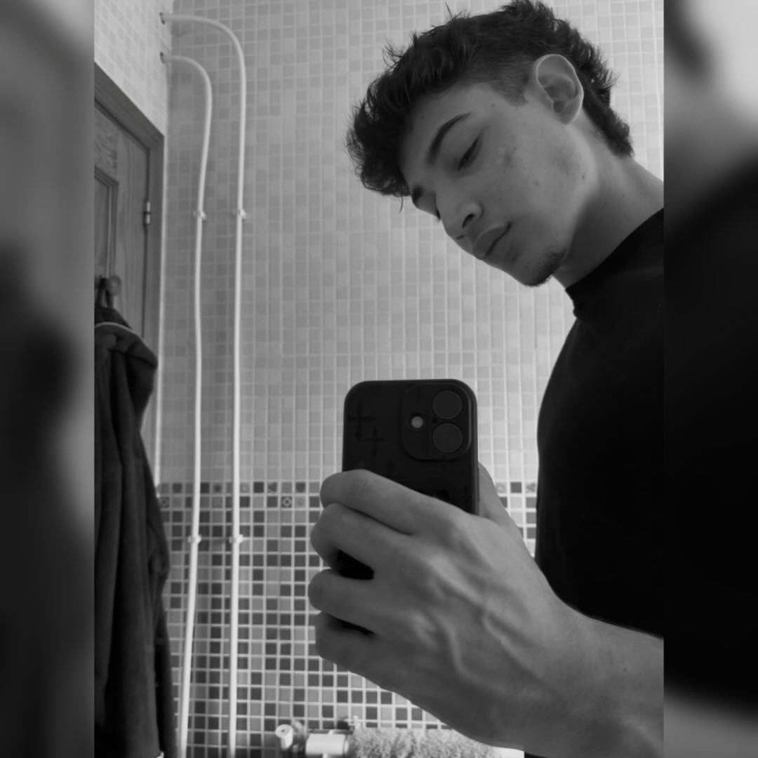 user_2416238